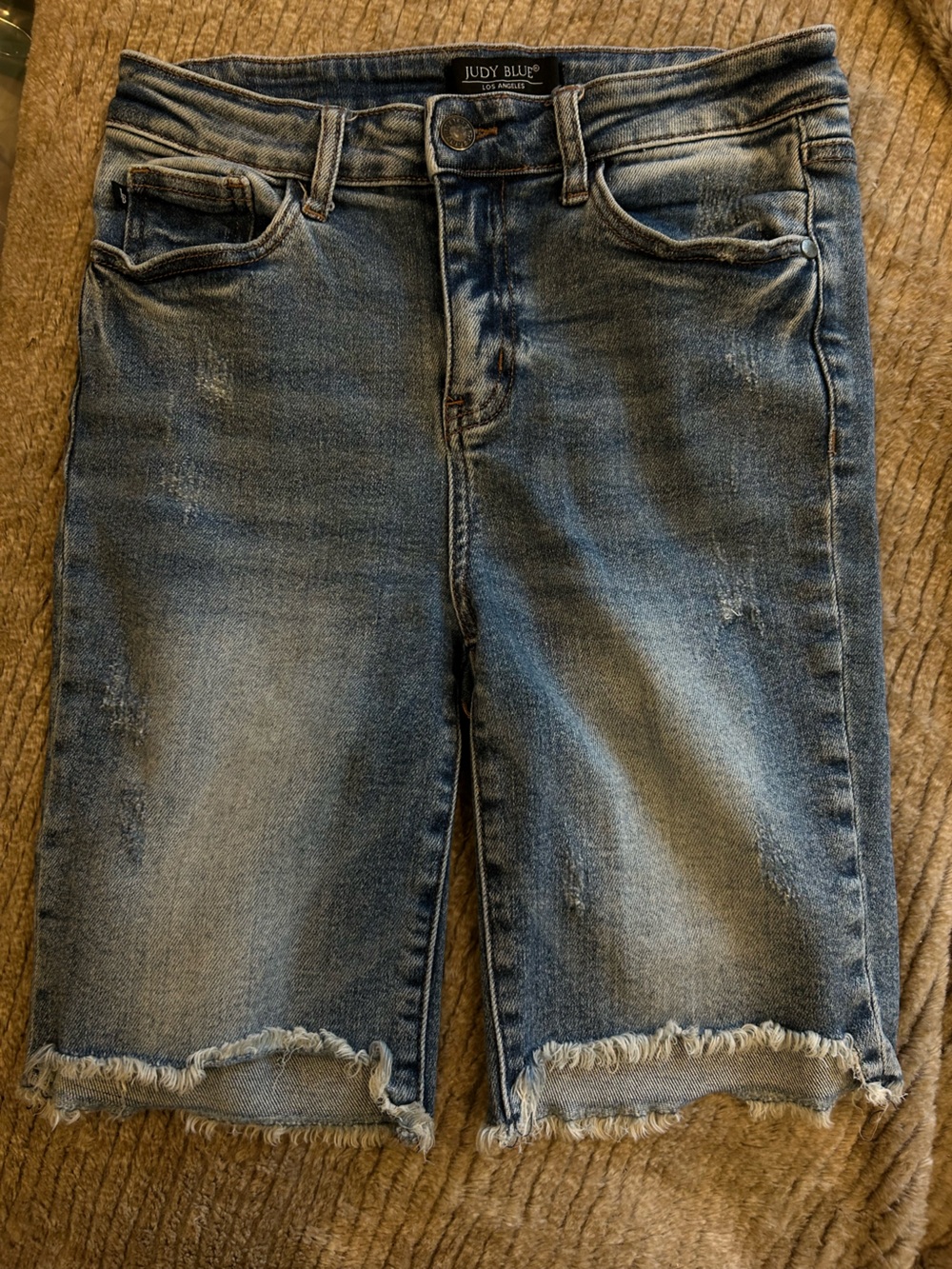 Judy Blue Los Angeles cut off jeans sz M excellent condition!